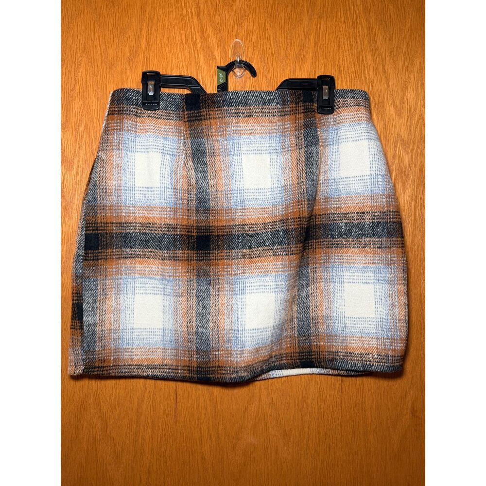 Windsor Women’s Plaid Mini Skirt Size L NWOT